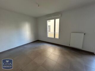  Appartement à louer 1 pièce 28 m²