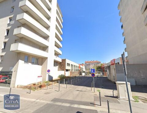  Parking / Garage � louer 