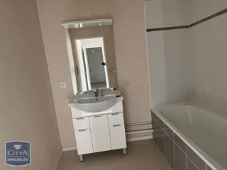  Appartement à louer 3 pièces 70 m²