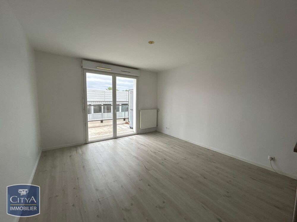 2 Pièces en location à LAGNY S/ MARNE sur les bords de M....