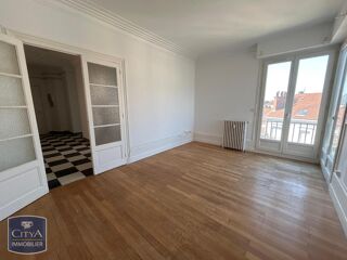  Appartement à louer 4 pièces 92 m²