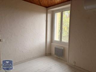  Appartement à louer 3 pièces 81 m²