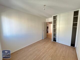  Appartement à louer 3 pièces 73 m²