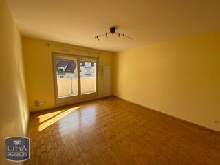  Appartement à louer 3 pièces 65 m²