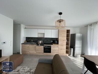  Appartement à louer 3 pièces 64 m²