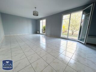  Maison à louer 5 pièces 111 m²