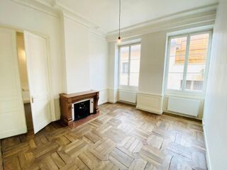  Appartement � louer 2 pi�ces 57 m�