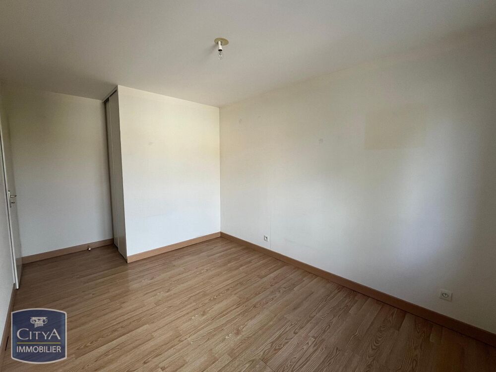 location Appartement - 3 pièce(s) - 65 m² Épernay (51200)