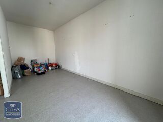  Appartement à louer 4 pièces 75 m²
