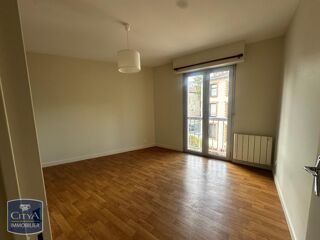  Appartement à louer 2 pièces 45 m²