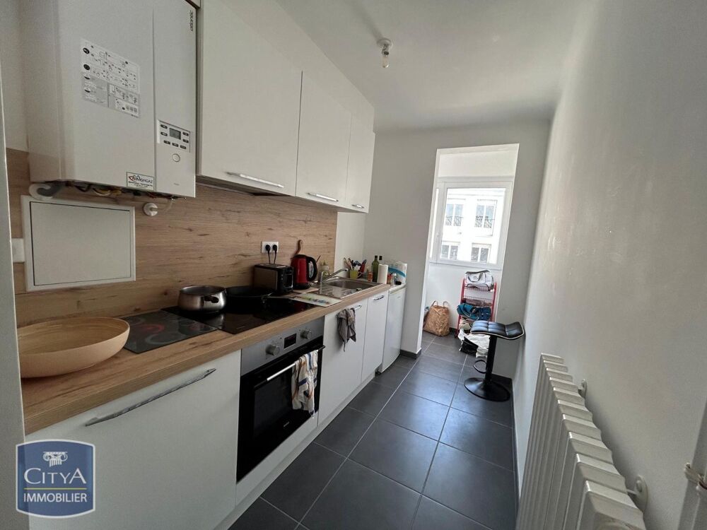 À LOUER : Découvrez cet élégant appartement T3 situé au ....