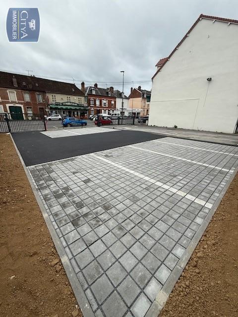  Parking / Garage  louer 