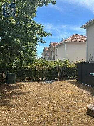  Appartement à louer 3 pièces 64 m²