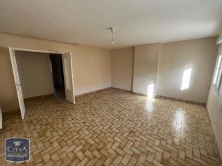  Appartement à louer 3 pièces 80 m²