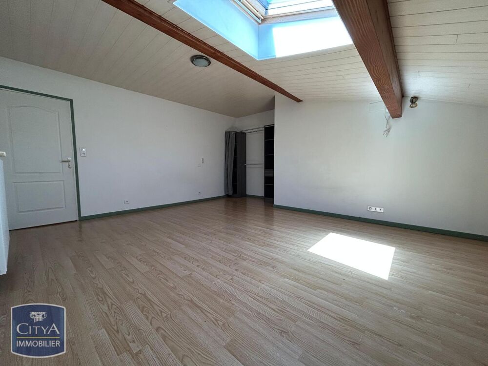 location Maison - 4 pièce(s) - 114 m² Aigueperse (63260)