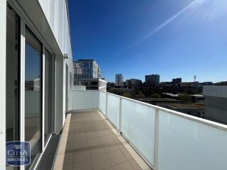  Appartement à louer 3 pièces 75 m²