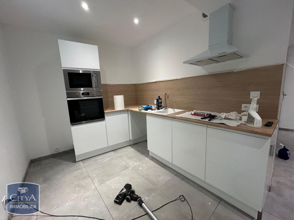 location Maison - 4 pièce(s) - 81 m² Saint-Symphorien-d'Ancelles (71570)