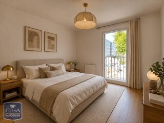  Appartement à louer 5 pièces 101 m²