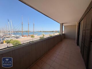  Appartement à louer 3 pièces 84 m²