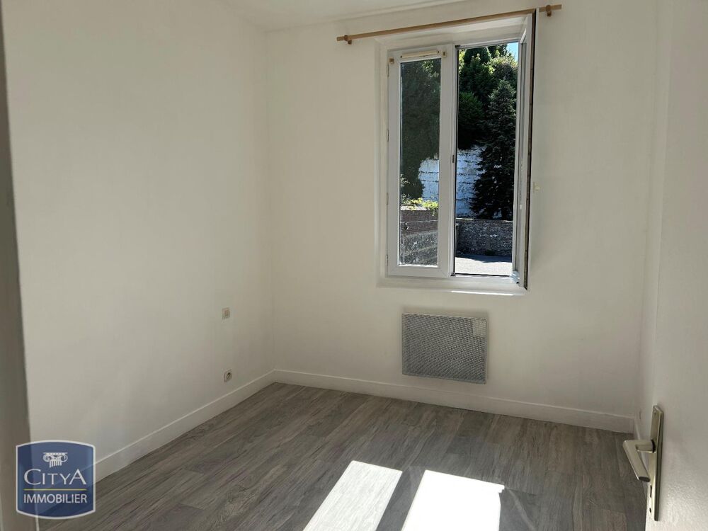 A LOUER Superbe appartement rénové de type T2 situé à Di....