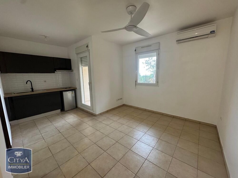 location Appartement - 1 pièce(s) - 24 m² Sainte-Clotilde (97490)
