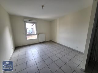 Appartement à louer 2 pièces 59 m²