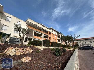  Appartement � louer 4 pi�ces 89 m� Saint-raphael