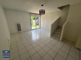  Maison à louer 4 pièces 82 m²