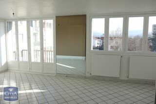  Appartement à louer 3 pièces 70 m²