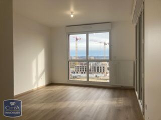  Appartement à louer 3 pièces 70 m²
