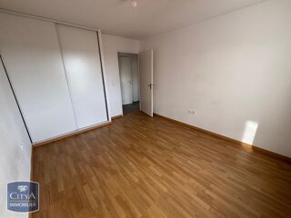  Appartement à louer 3 pièces 64 m²