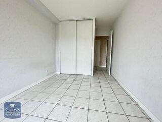  Appartement à louer 4 pièces 97 m²