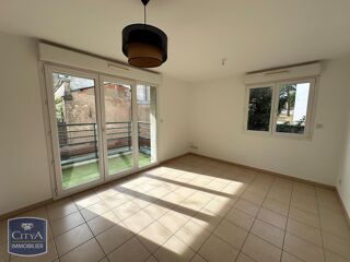  Appartement à louer 2 pièces 47 m²