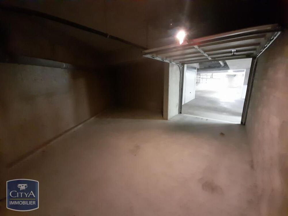 location Parking / Garage - 14 m² Antony (92160)
