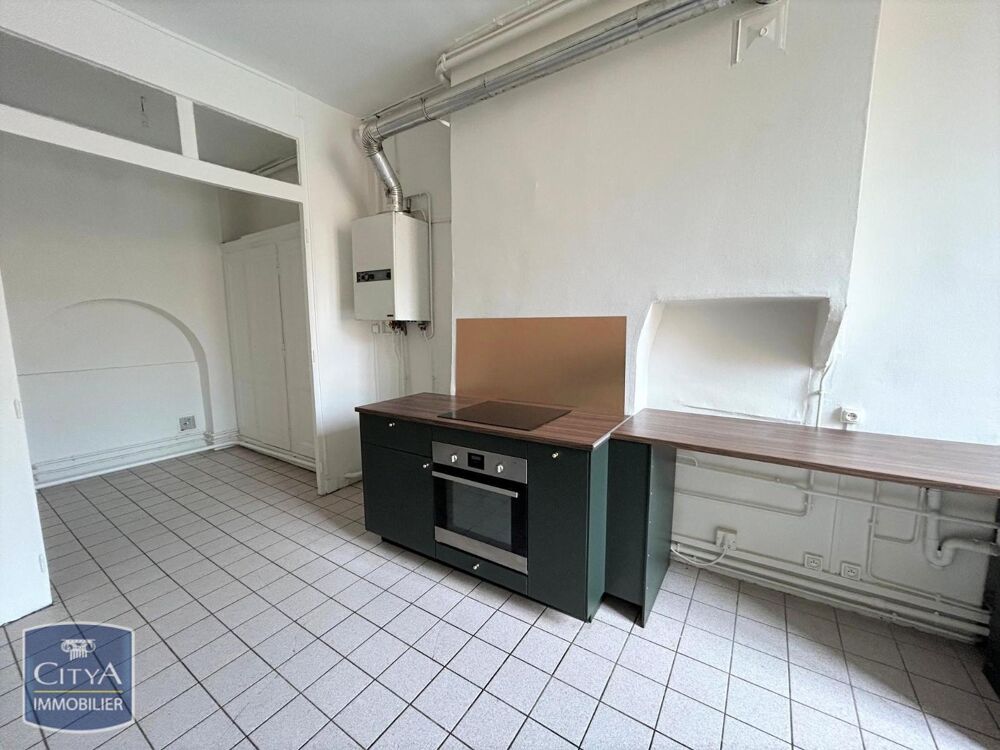 A LOUER // BEL APPARTEMENT T5 // 38 RUE DU PLAT 69002 LY....