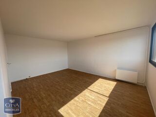  Appartement à louer 1 pièce 28 m²