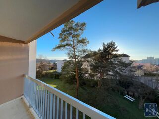  Appartement � louer 3 pi�ces 76 m�