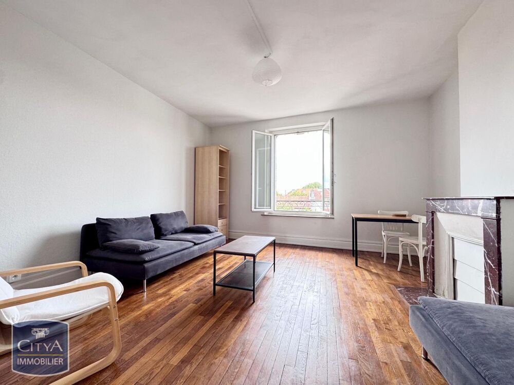 À LOUER ! Découvrez cet appartement T2 meublé et lumineu....