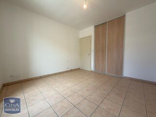  Appartement � louer 3 pi�ces 79 m�