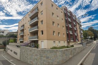  Parking / Garage � louer 