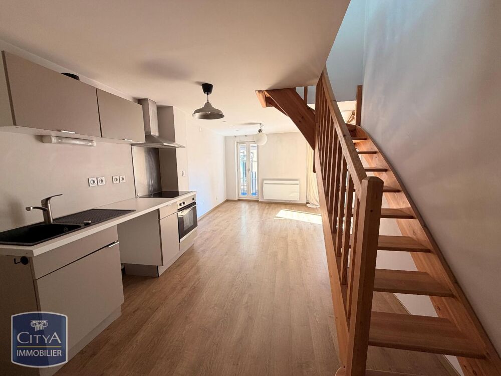 À LOUER : Appartement T2 en duplex situé 2 Rue Champolli....