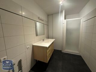  Appartement à louer 2 pièces 41 m²