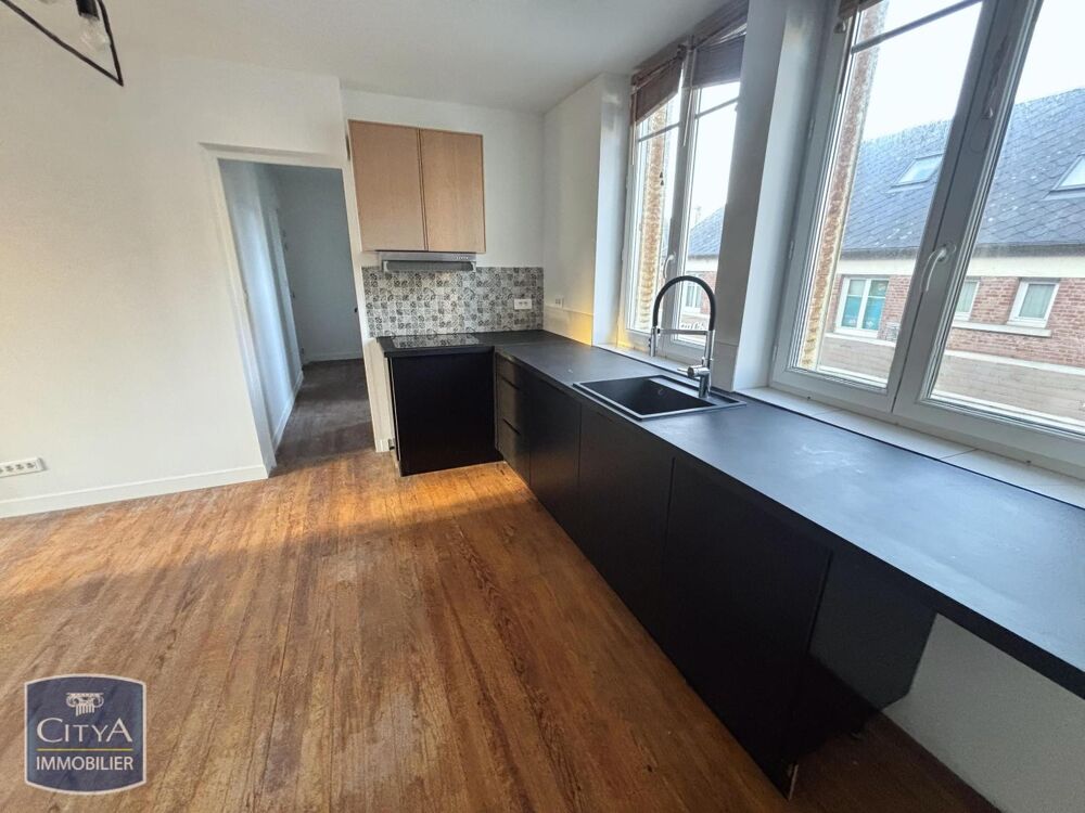 À louer : Appartement rénové T2 situé à Doudeville. Ce b....