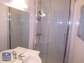  Appartement à louer 2 pièces 53 m²