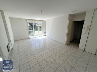  Appartement à louer 3 pièces 55 m²