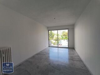  Appartement à louer 2 pièces 62 m²
