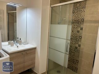  Appartement à louer 2 pièces 44 m²