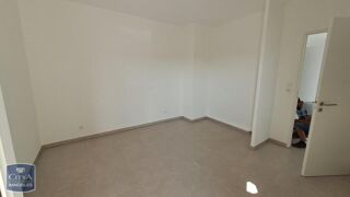  Appartement � louer 2 pi�ces 45 m� Salon de provence