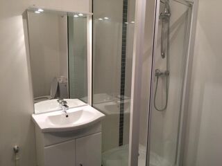  Appartement à louer 2 pièces 44 m²