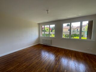  Appartement à louer 3 pièces 69 m²